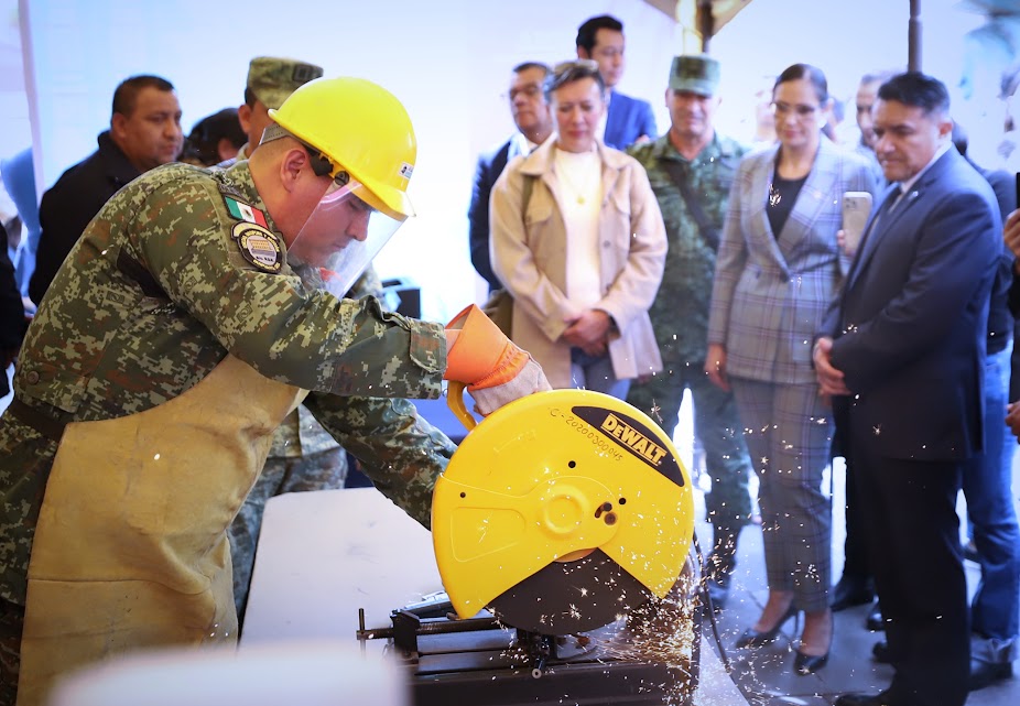 León promueve el desarme ciudadano con canje de armas por dinero en efectivo