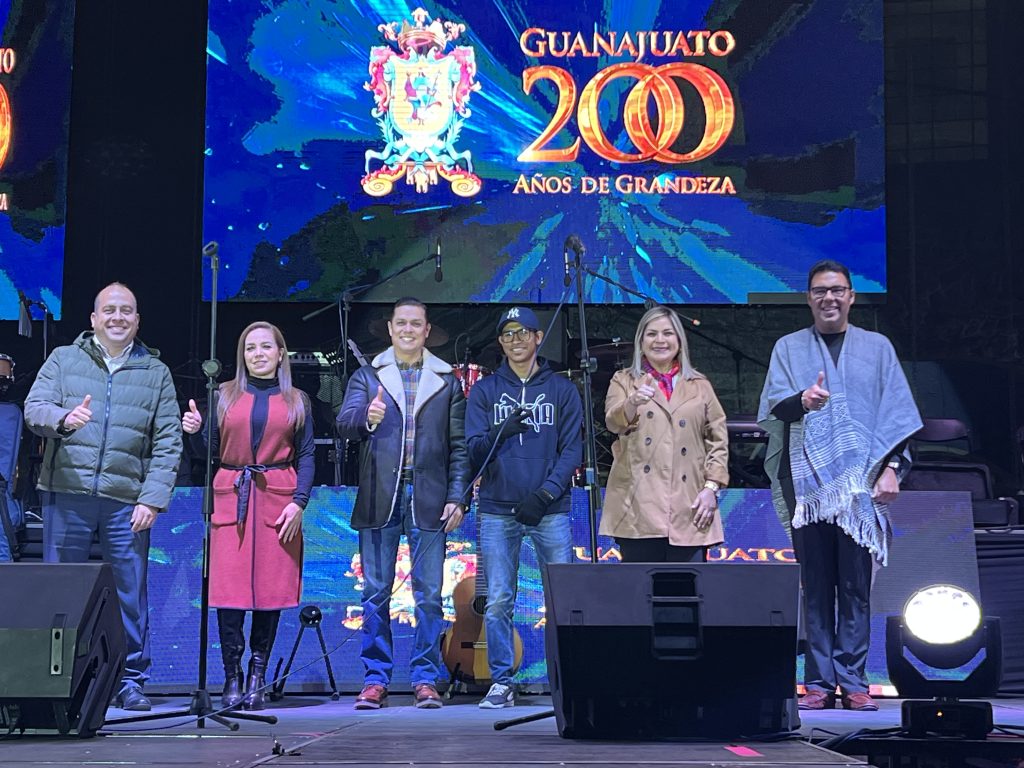 Salvatierra vive los 200 Años de Grandeza de Guanajuato.