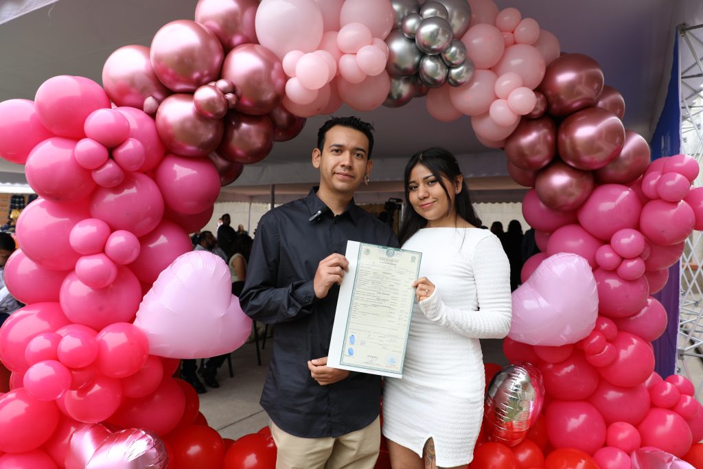 Guanajuato celebra el amor con 432 matrimonios civiles simultáneos