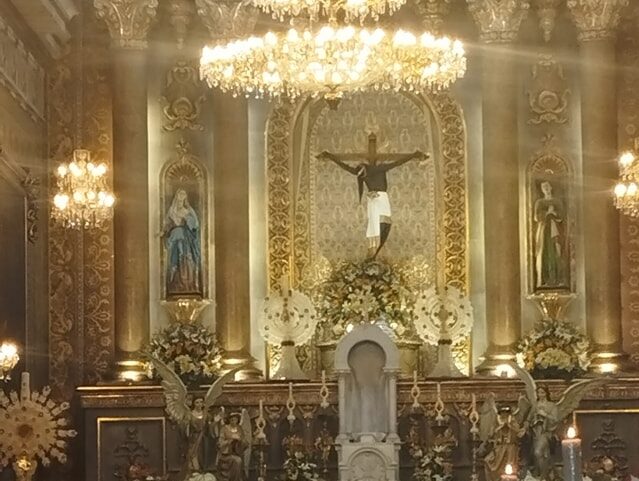 Descubre los Tesoros Religiosos de la Semana Santa en Salamanca