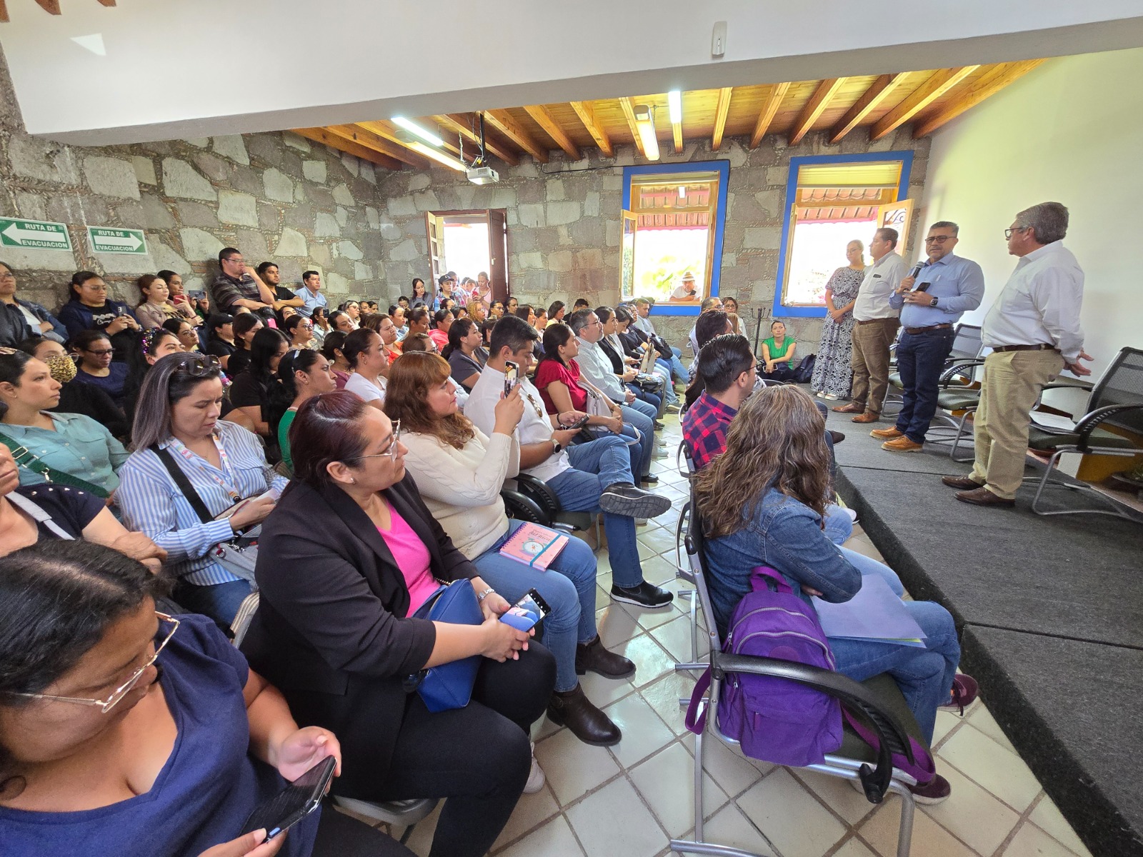 Gobernador de Guanajuato Garantiza Continuidad Laboral para 294 Colaboradores del IMSS Bienestar