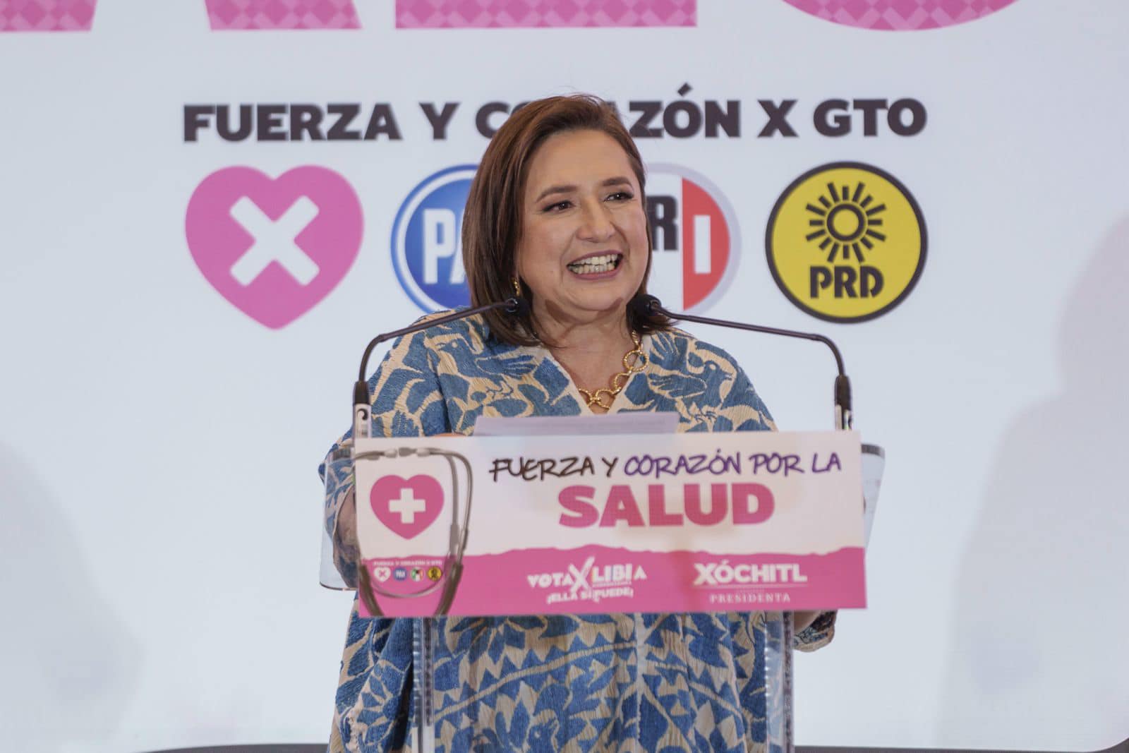 Xóchitl Gálvez se compromete a combatir la inseguridad y apoyar a Celaya durante visita a empresarios