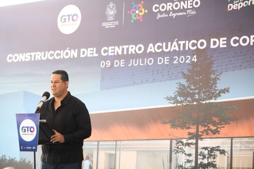 Entrega Gobernador obras en Coroneo