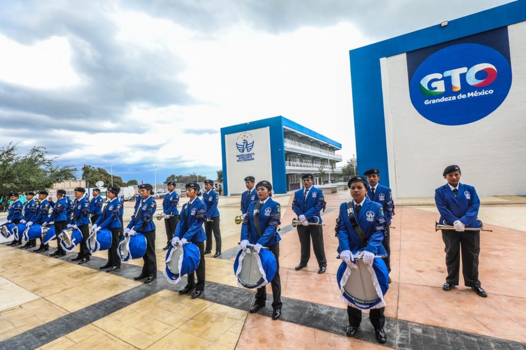 Inauguran nuevo Bachillerato Bivalente Militarizado en Dolores Hidalgo