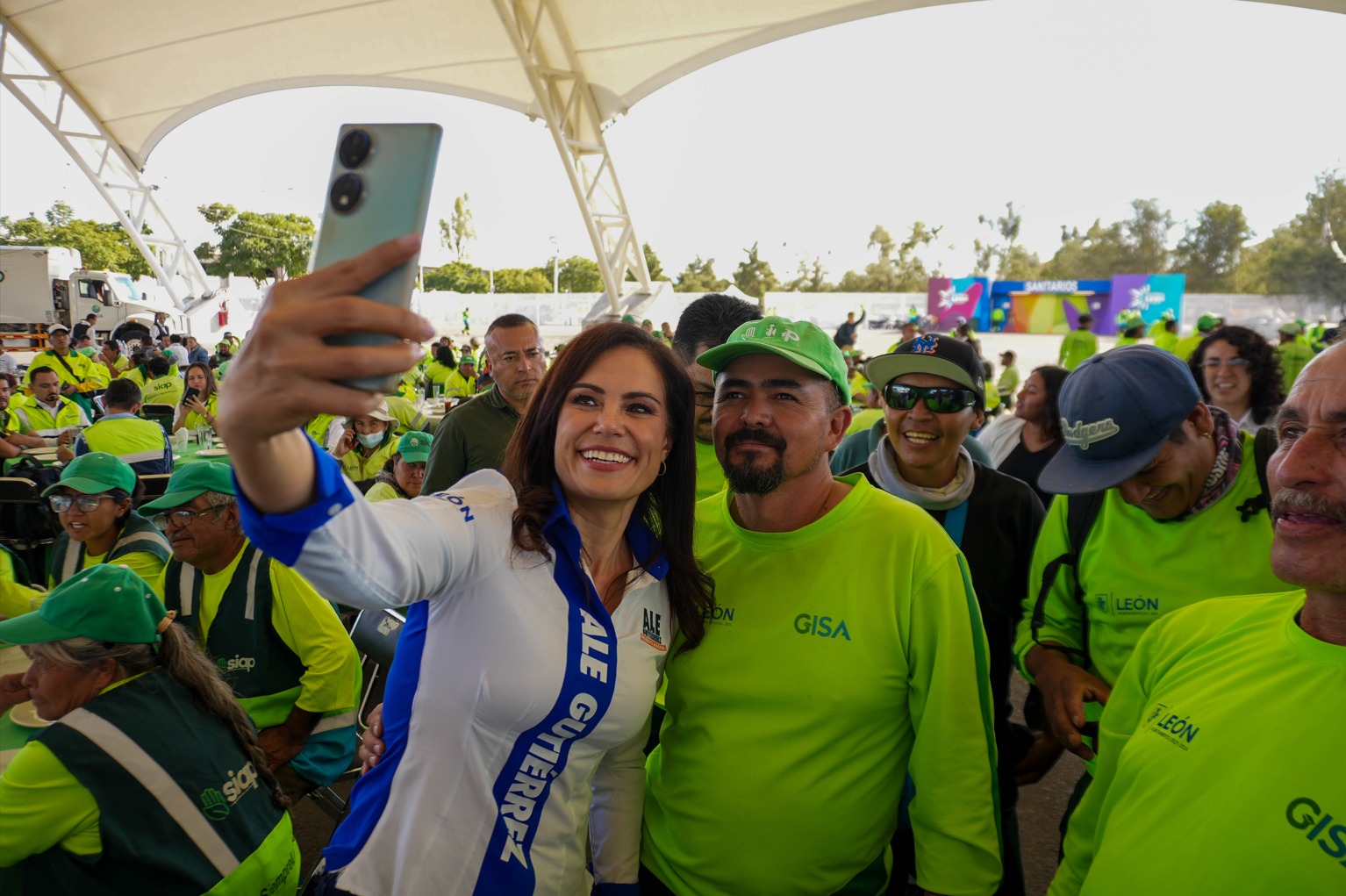 León celebra el esfuerzo de su equipo de limpieza y reafirma su compromiso ambiental