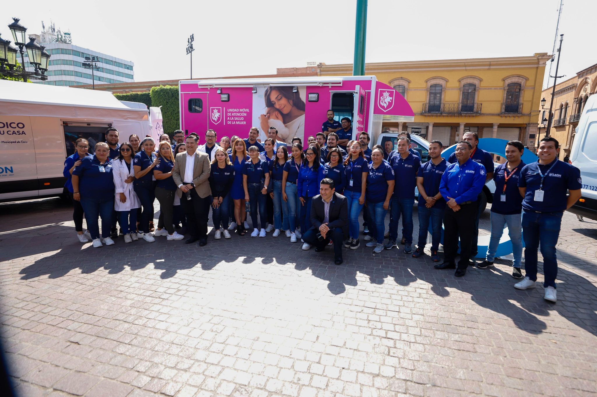 Nuevas Unidades Médicas Móviles Llevan Salud a las Comunidades Vulnerables de León