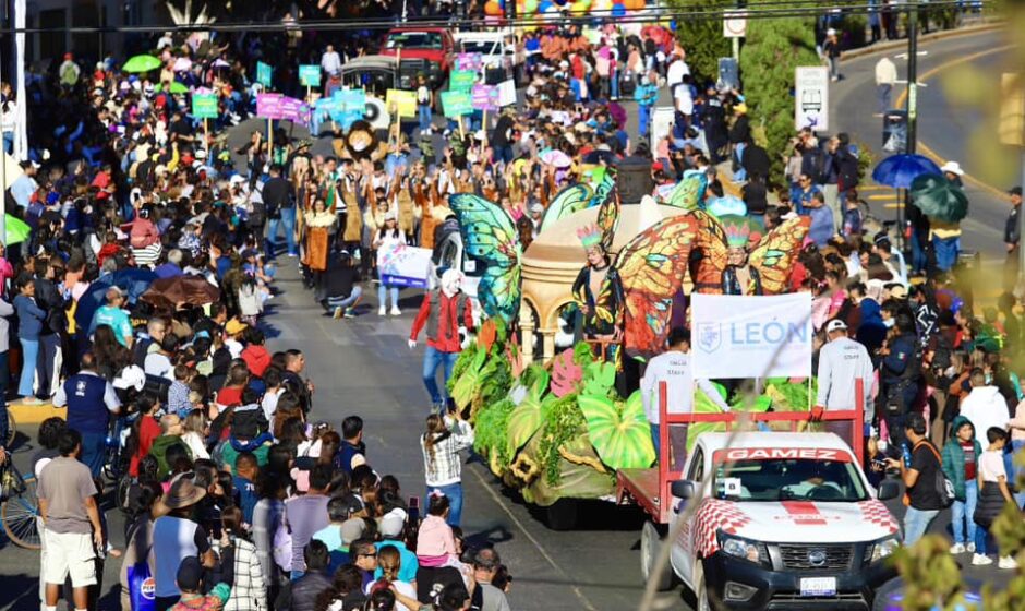 Desfile de la Alegría