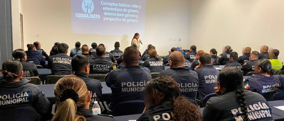 Capacitación policial en género