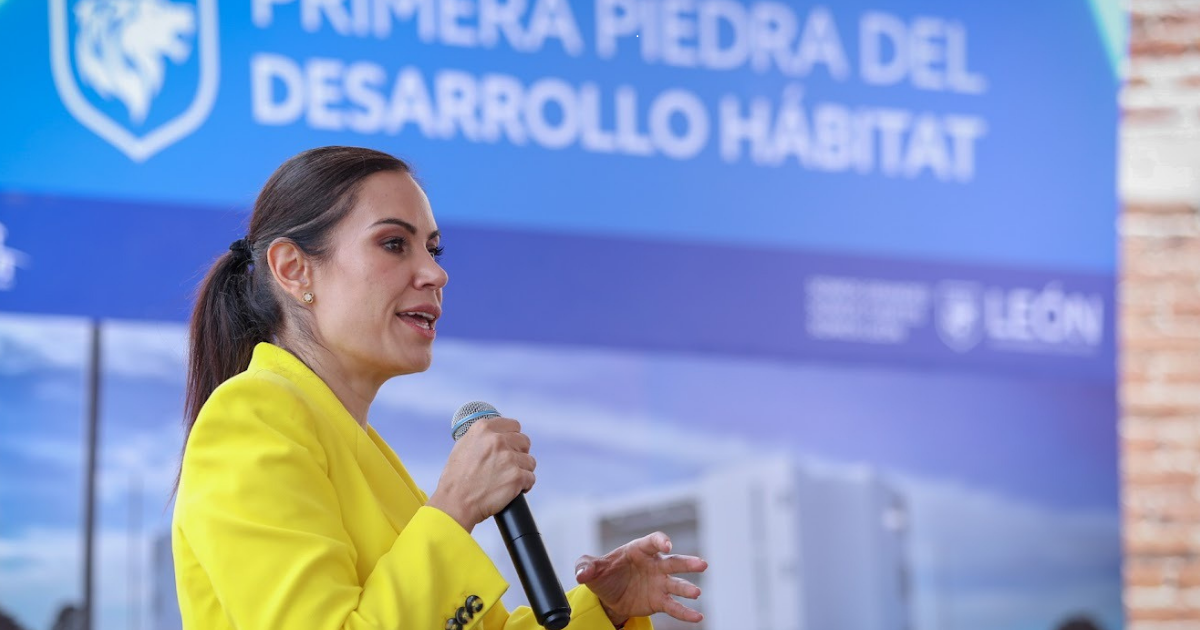 Avanza León con Hábitat 23 y 7: Ale Gutiérrez impulsa viviendas dignas para familias leonesas