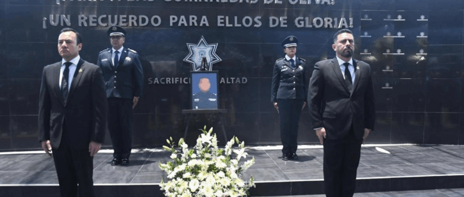 Homenaje a policía caído