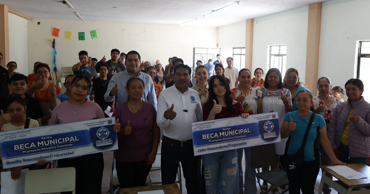 Purísima del Rincón apuesta al futuro con más de mil becas educativas