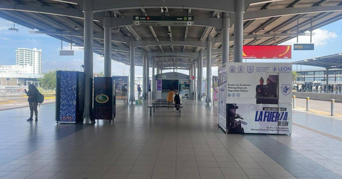 León refuerza terminales SIT: cero tolerancia al comercio informal