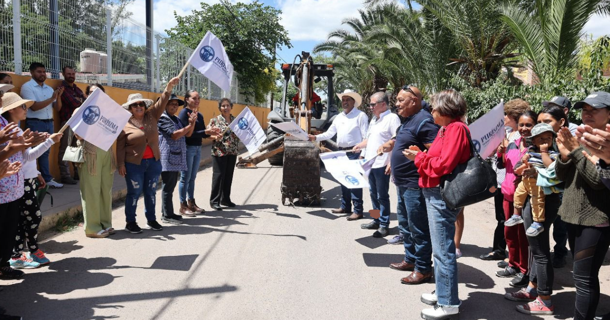 Pavimentan calle clave en El Tecolote y mejoran movilidad para más de 1,500 habitantes
