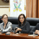 Lorena Alfaro visita colonias y escucha peticiones para transformar Irapuato