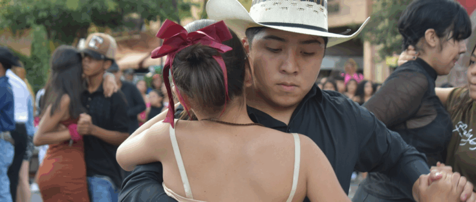 Mes de las Juventudes