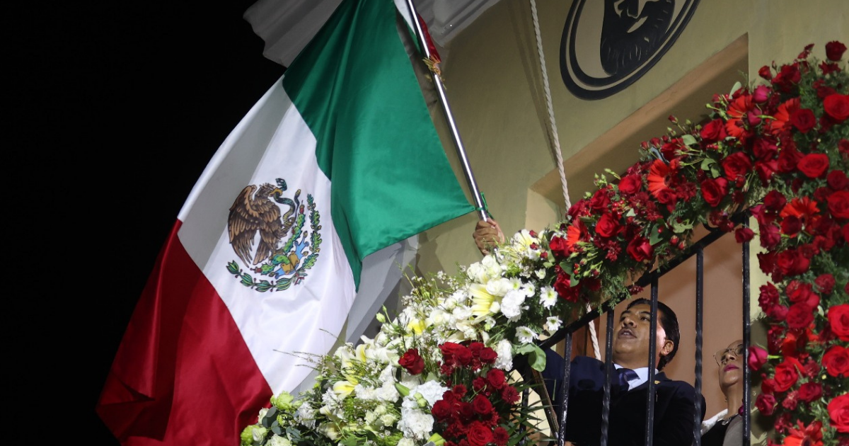 Purísima del Rincón celebra el Grito de Independencia bajo la lluvia y con transmisión en vivo