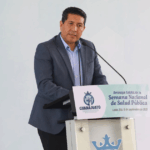 Gobernadora Libia Dennise entrega escrituras y apoyos de vivienda en León