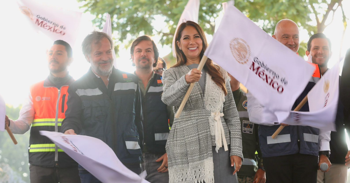 Tren Interurbano Querétaro–Irapuato inicia con primera piedra en Apaseo el Grande