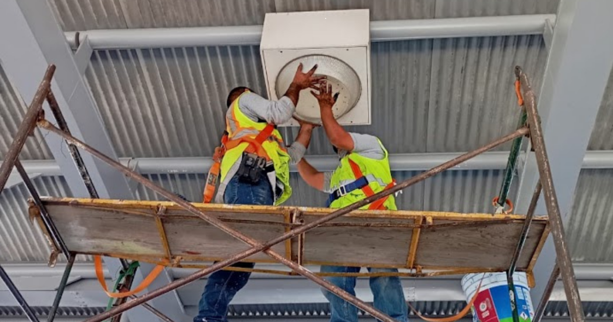 León impulsa innovación energética con sistemas solares y alumbrado eficiente