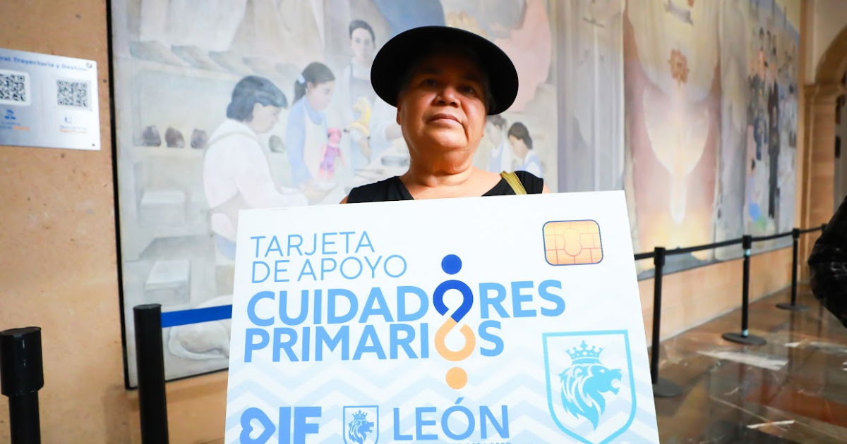 León reconoce a cuidadores primarios: resiliencia y amor que transforman vidas