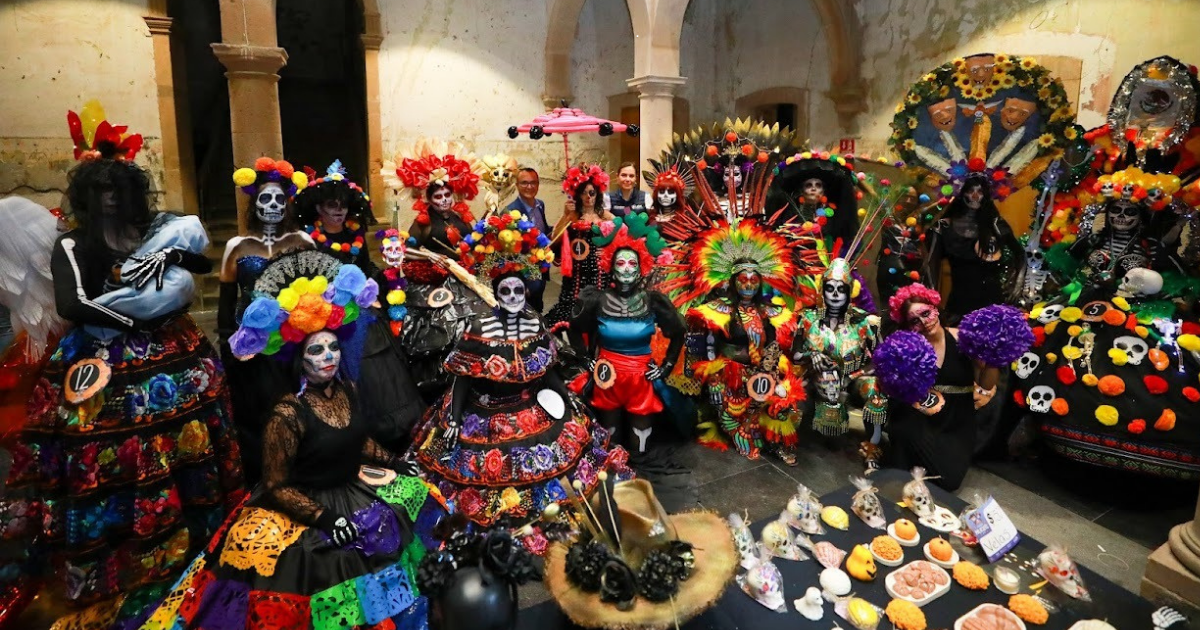 Certamen de Catrinas y “Disfraza a Leo” llenan de color y creatividad a León