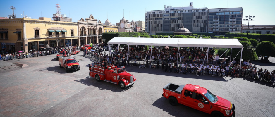 Desfile Revolución León