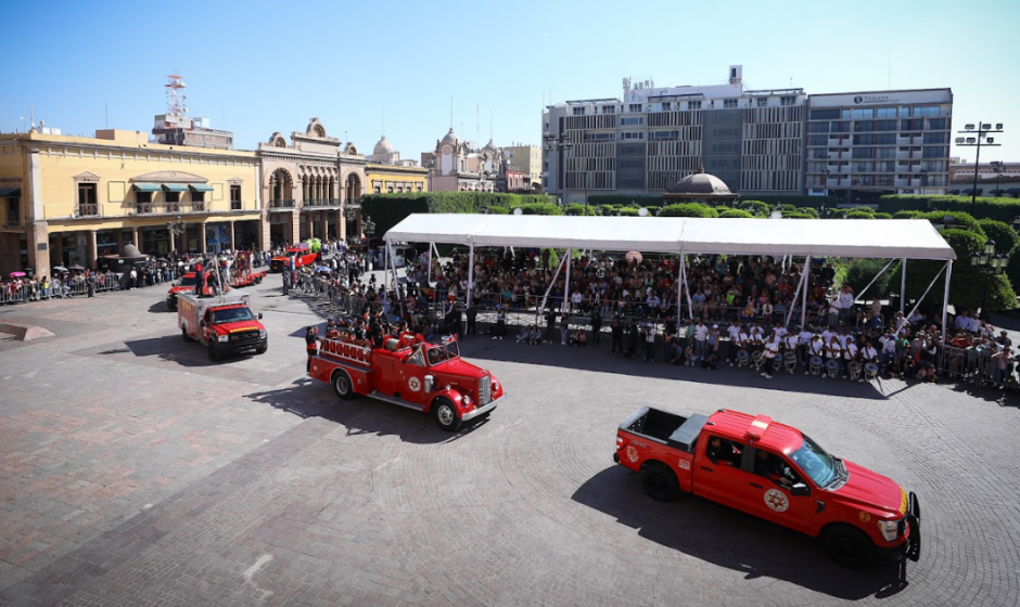 Desfile Revolución León