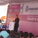 Ale Gutiérrez impulsa participación ciudadana en León durante presentación de “Contracorriente”