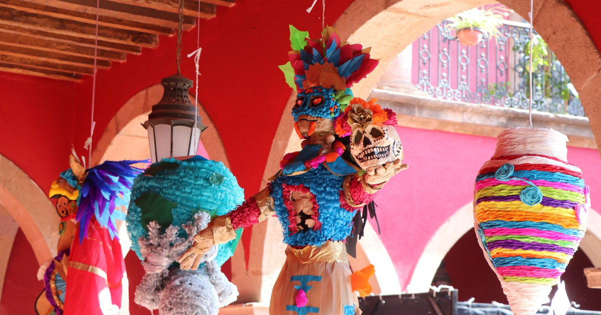 Concurso de Piñatas en León impulsa la creatividad y celebra la tradición popular