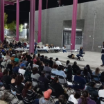 Concurso de Piñatas en León impulsa la creatividad y celebra la tradición popular