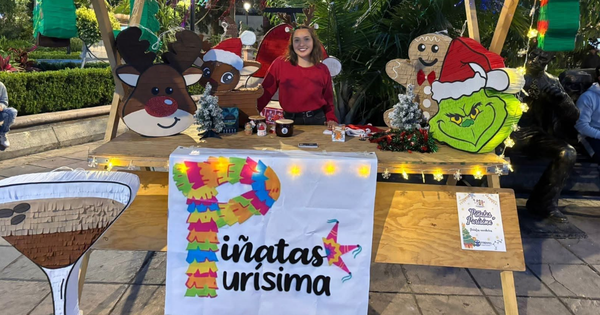 Tianguis del Emprendimiento Blanca Navidad impulsa a 21 creadores locales con gran éxito