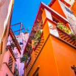 Entrega de cobijas en León protege a familias vulnerables durante el invierno