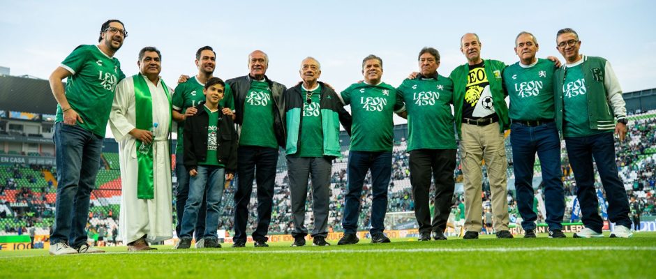 Club León estrena jersey por León 450