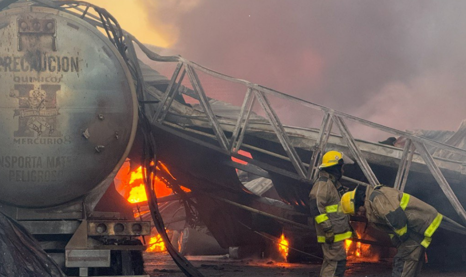 Incendio en fábrica León