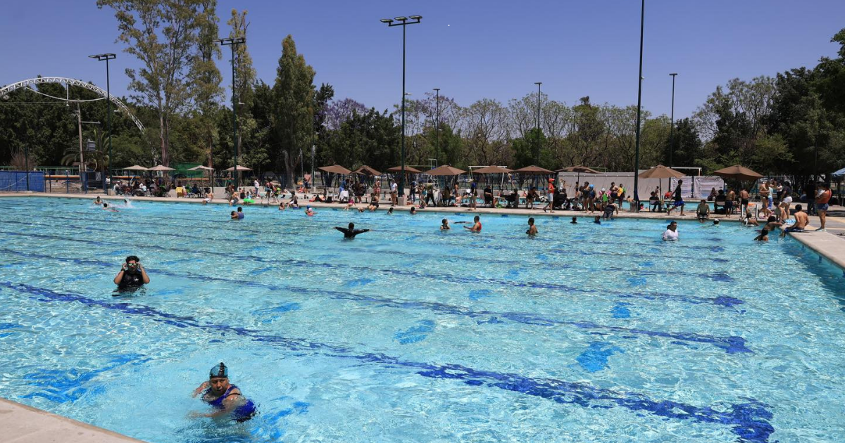Pásale Gratis impulsa visitas al Centro Acuático Ángel Camacho en León