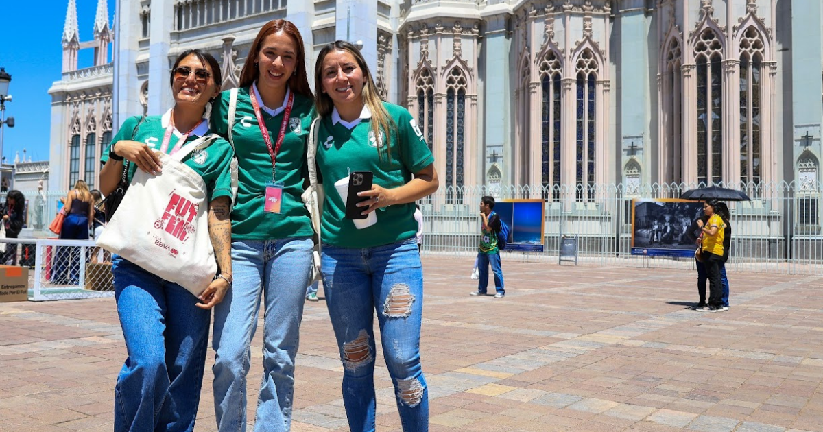 FutFem sobre ruedas en León impulsa el futbol femenil con experiencia interactiva única