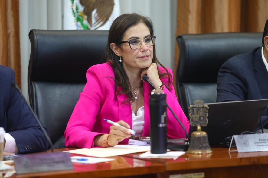 Alejandra Gutiérrez llama a la unidad tras su salida del PAN