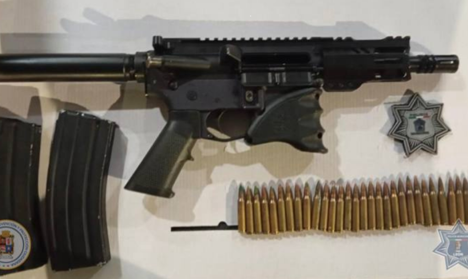 arma exclusiva León