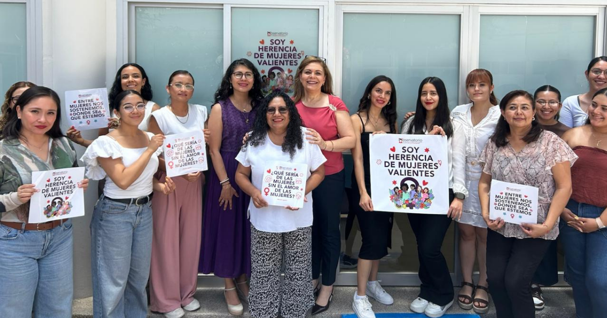 Stickers Sororas impulsa redes de apoyo y espacios seguros para mujeres en León