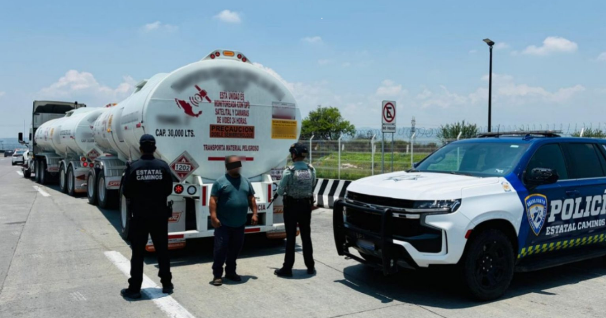 Aseguran 60 mil litros de hidrocarburo en Guanajuato durante operativo carretero
