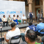 Becas de Corresponsabilidad Social impulsan a 385 jóvenes líderes en León