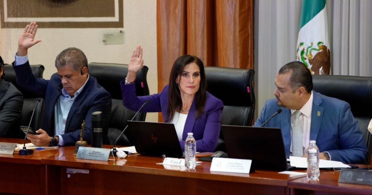 León refuerza la transparencia en contrataciones y protege a los animales de servicio