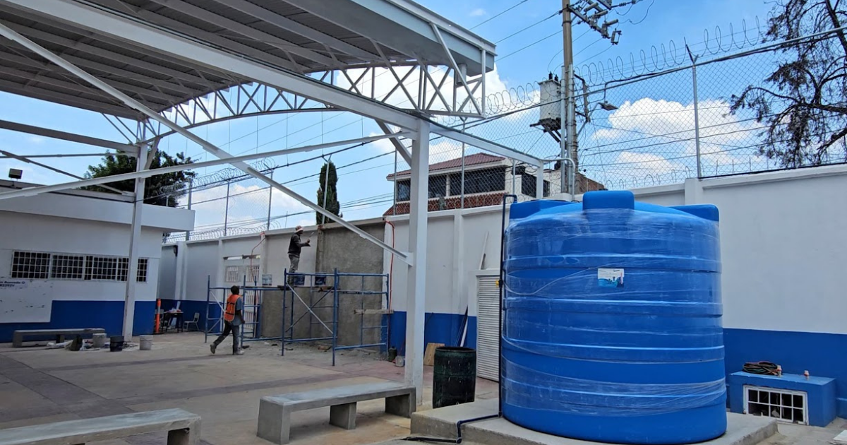 Escuelas Captadoras de Lluvia: León impulsa la educación sustentable con tecnología ambiental