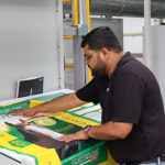 Apoyo a personas cuidadoras en León supera los 700 mil pesos con entrega de 121 tarjetas