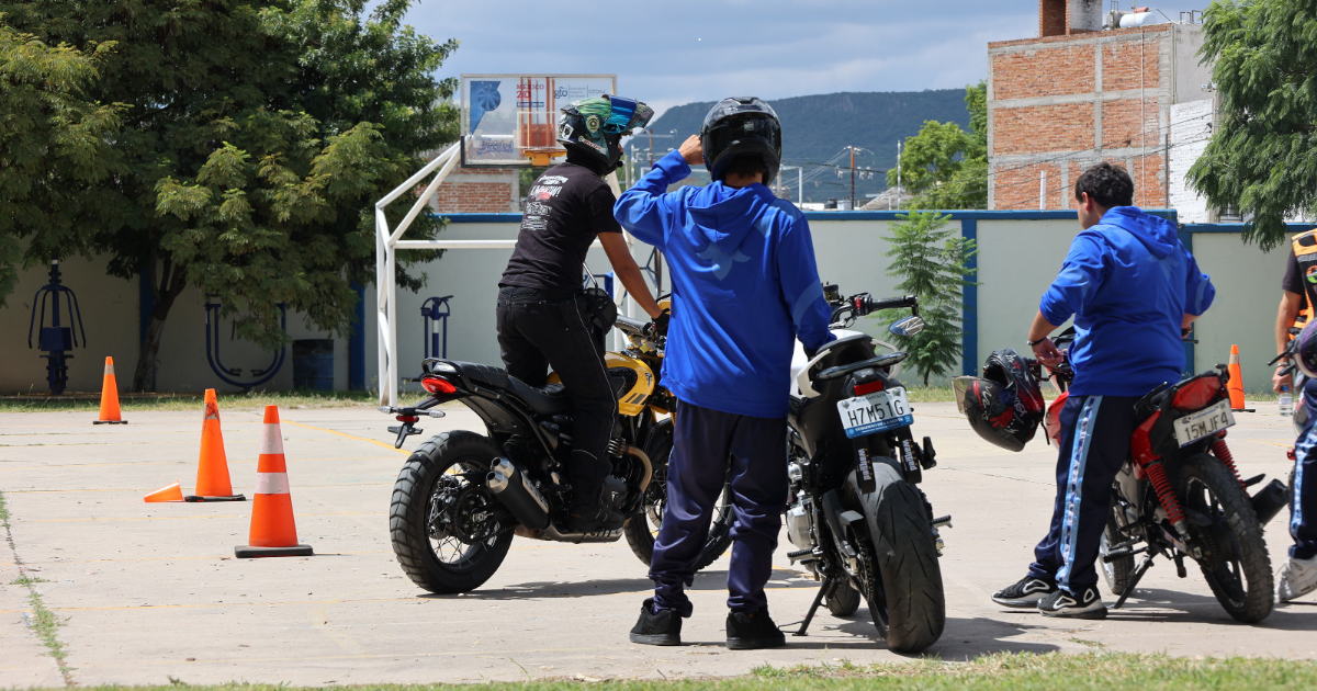 Cultura vial en Purísima impulsa capacitación para estudiantes que conducen motocicleta