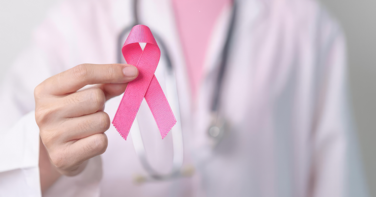 Más de 350 personas reciben atención gratuita en jornada contra el cáncer de mama
